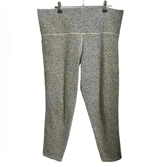 Athleta Salutation Stash II Leggings Size 1X - Picture 2 of 4